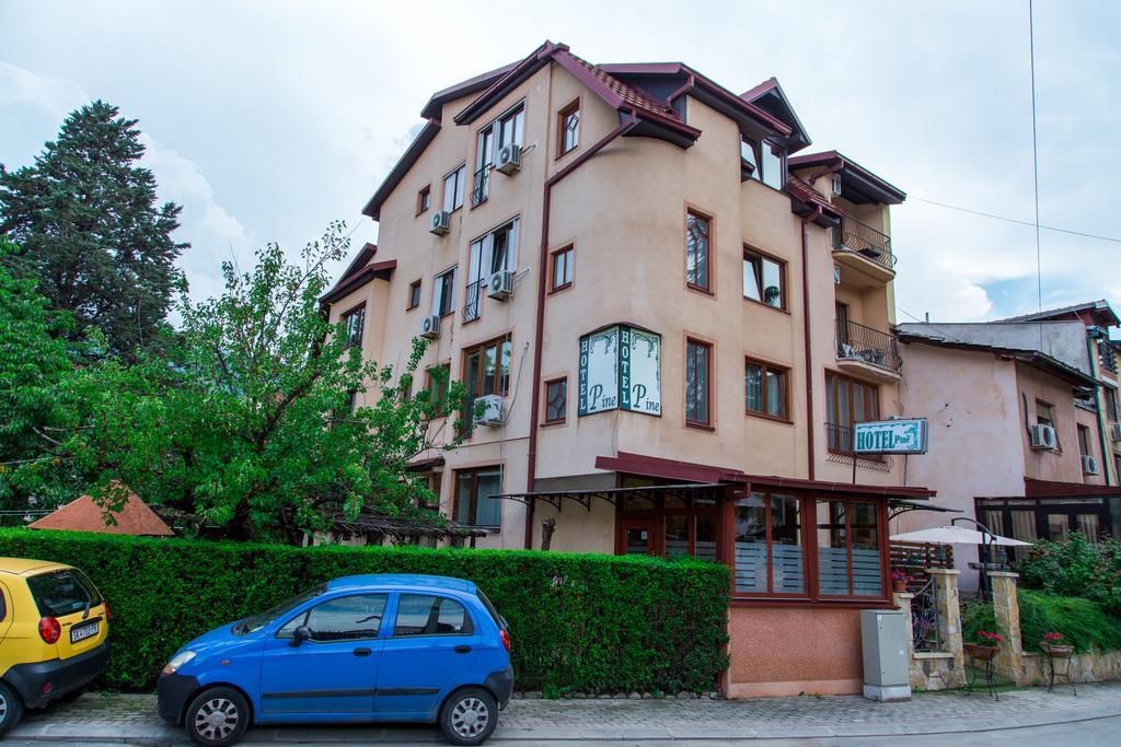 Hotel Pine Skopie Exterior foto