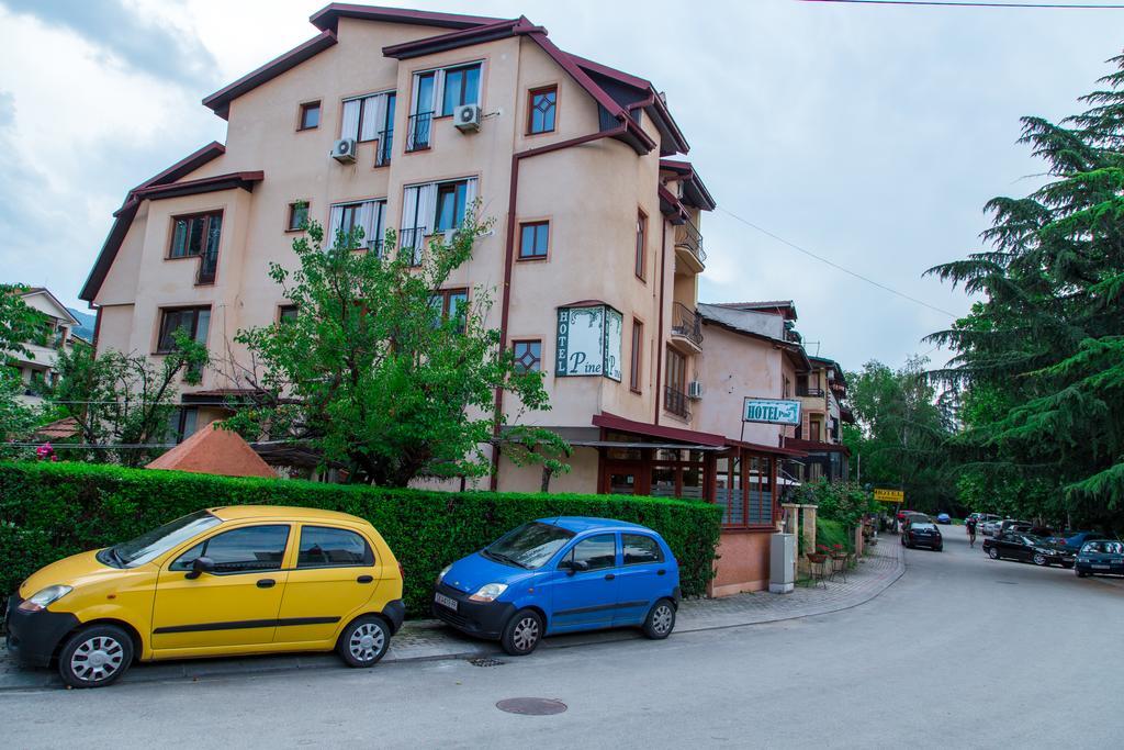 Hotel Pine Skopie Exterior foto